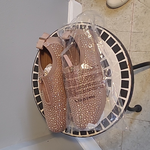 Kenneth Cole Reaction Shoe - Picture 1 of 5